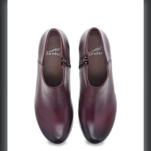 Dansko Raina Wine Burnished Nubuck